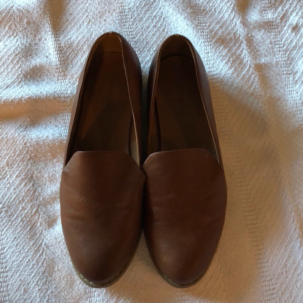 Indigo Rd Penny Loafer Size 6
